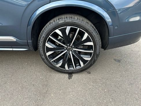 Used 2025 Volvo XC90 B6 Plus AWD/4WD image 30