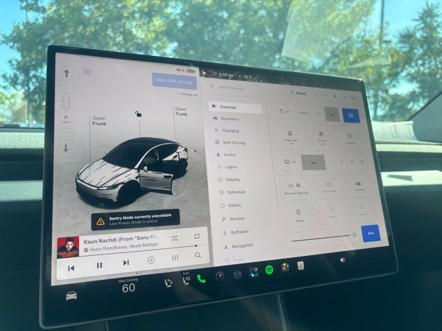 Used 2026 Tesla Model Y AWD image 22