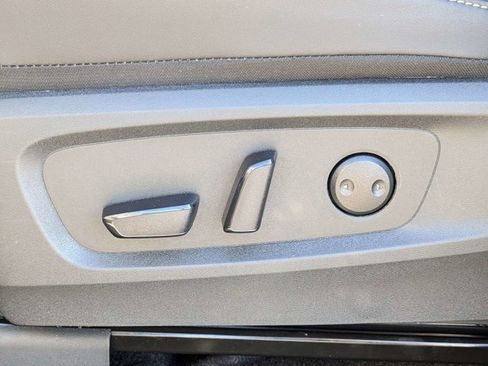 New 2025 Nissan Pathfinder Platinum image 23