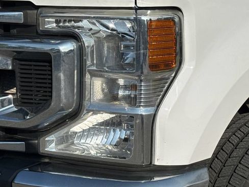 Used 2021 Ford F250 XLT w/ FX4 Off-Road Package AWD/4WD image 4