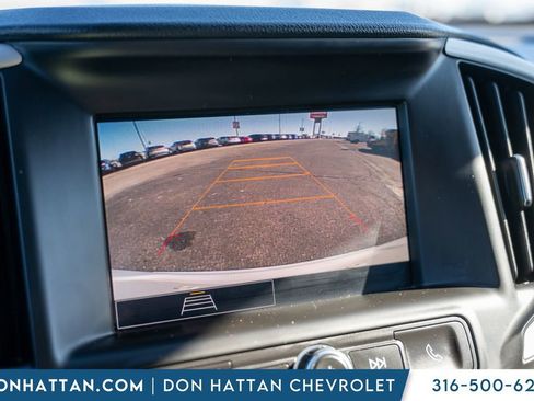 Used 2024 GMC Terrain SLE image 19