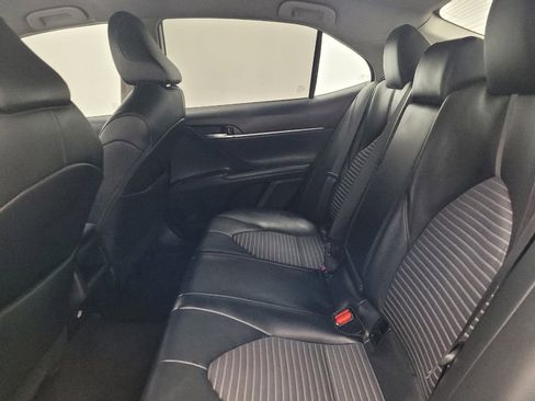 Used 2023 Toyota Camry SE image 18