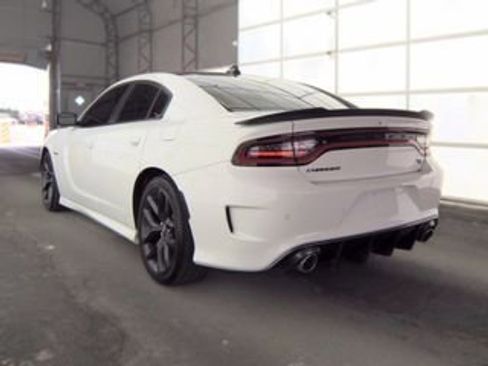 Used 2022 Dodge Charger R/T w/ Blacktop Package RWD image 5