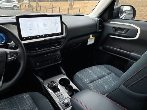 Used 2025 Ford Bronco Sport Heritage w/ Convenience Package image 30