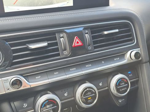 Used 2022 Genesis G70 2.0T w/ Prestige Package image 27