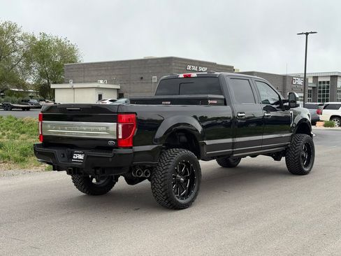 Used 2021 Ford F350 Platinum AWD/4WD image 9