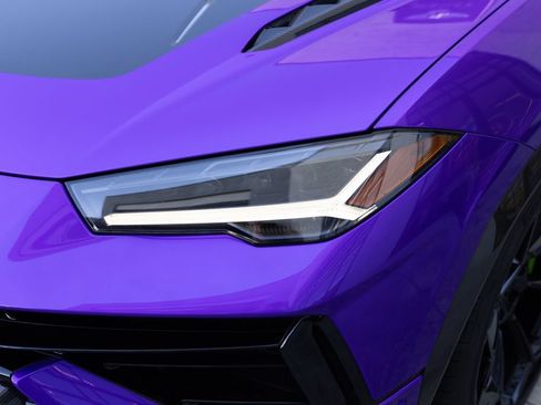Used 2024 Lamborghini Urus Performante AWD/4WD image 5