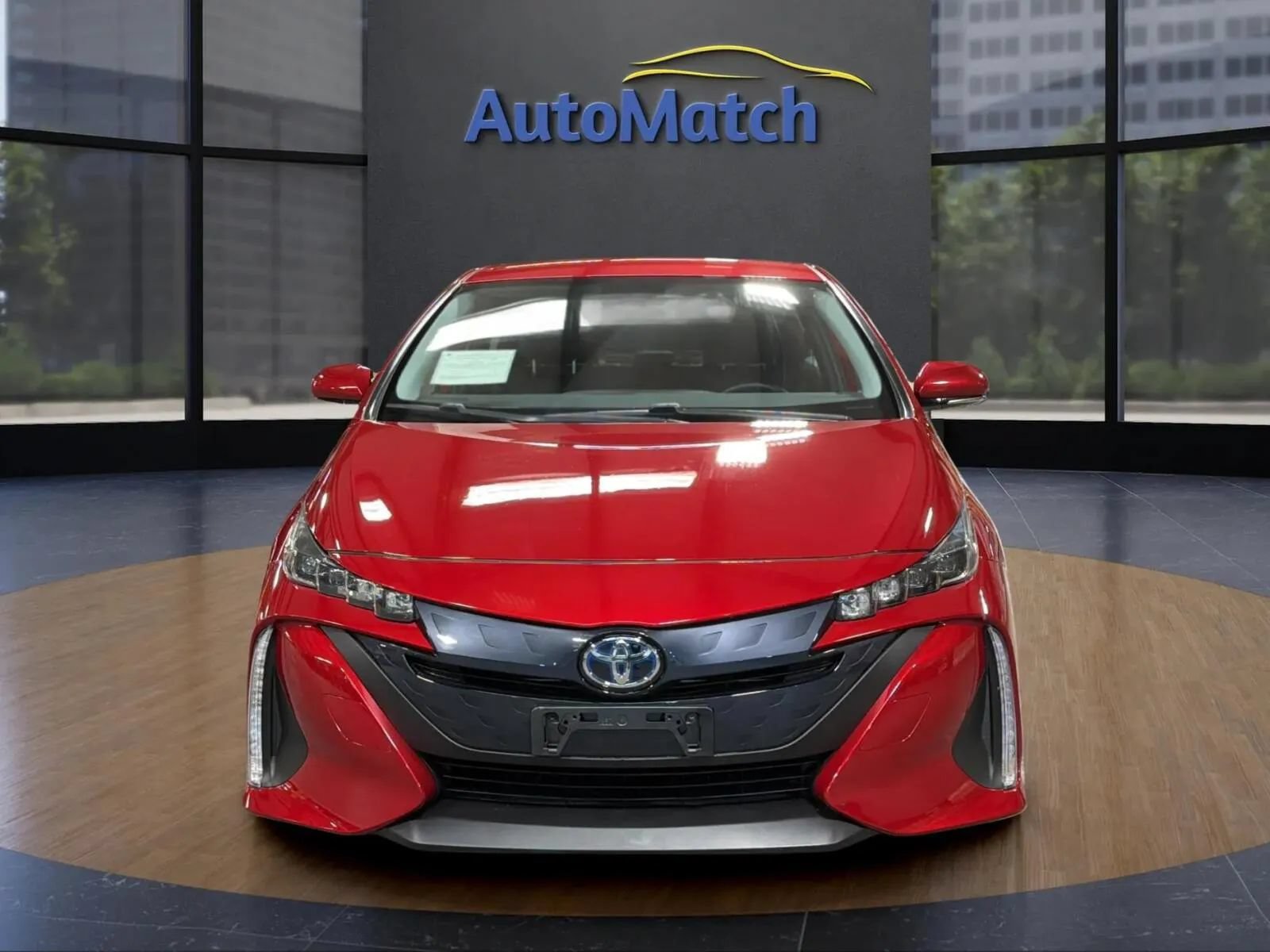Used 2020 Toyota Prius Prime XLE FWD image 2