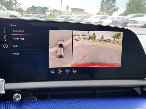 Used 2025 Cadillac Optiq Luxury 1 image 27