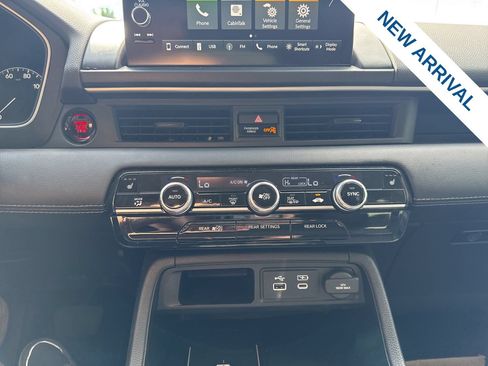 Used 2025 Honda Pilot Touring image 26