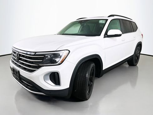 New 2026 Volkswagen Atlas SE image 3