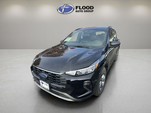 New 2026 Ford Escape ST-Line w/ Cold Weather Package image 3