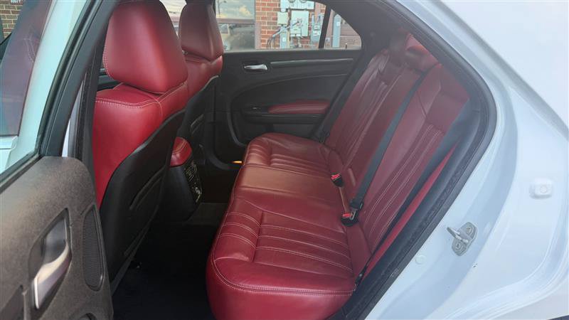 Used 2014 Chrysler 300 S w/ Luxury Group AWD/4WD image 17