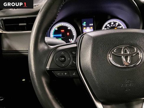 Certified 2021 Toyota Venza LE image 23