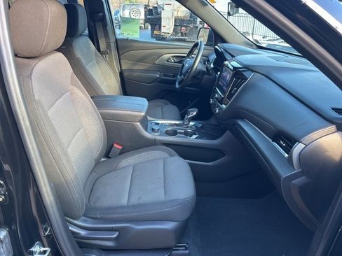 Certified 2023 Chevrolet Traverse LT image 7