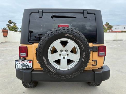 Used 2013 Jeep Wrangler Sport AWD/4WD image 8