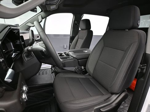 Used 2025 GMC Sierra 2500 SLE image 23