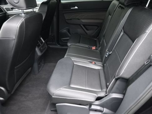 Used 2022 Volkswagen Atlas Cross Sport SE AWD/4WD image 20