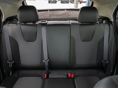 Used 2022 Buick Encore GX Preferred FWD image 24