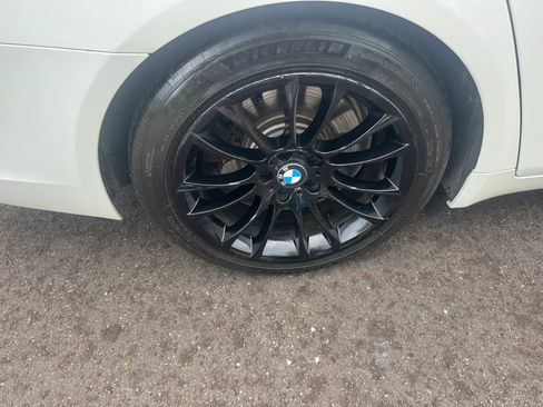 Used 2015 BMW 750Li RWD image 12