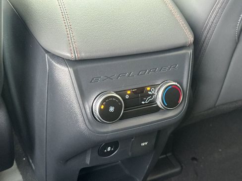 New 2026 Ford Explorer Active w/ Active Comfort Package image 13