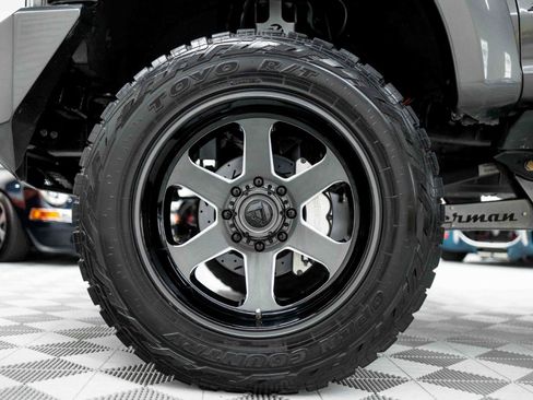 Used 2017 Ford F250 Platinum w/ Platinum Ultimate Package AWD/4WD image 39
