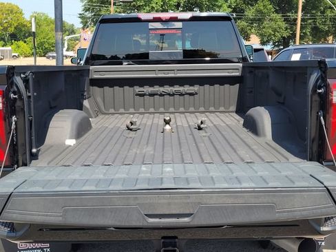 Used 2024 GMC Sierra 3500 Denali Ultimate AWD/4WD image 10