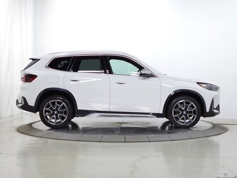 Used 2023 BMW X1 xDrive28i w/ Convenience Package AWD/4WD image 10