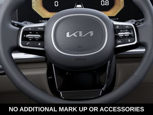 New 2026 Kia Carnival FWD image 22