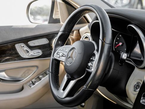 Used 2019 Mercedes-Benz C 300 C 300 image 11