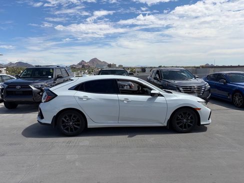 Used 2021 Honda Civic EX image 3