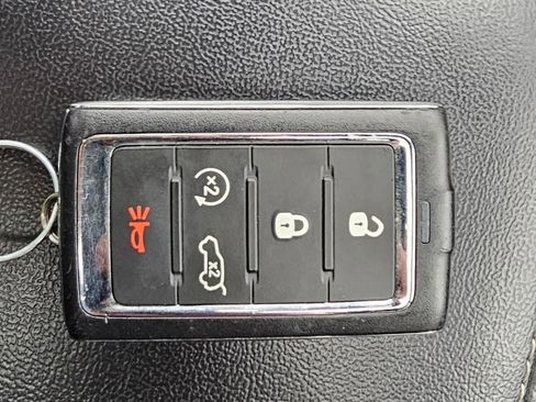 Used 2023 Jeep Grand Cherokee L Laredo image 35