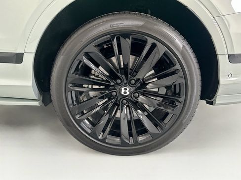 Used 2023 Bentley Bentayga Speed AWD/4WD image 30