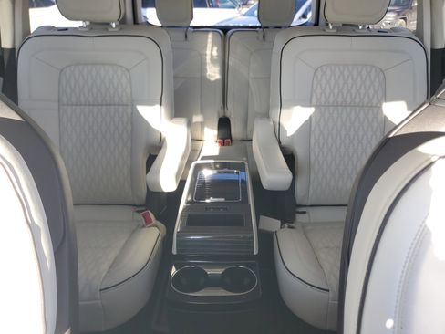 Certified 2023 Lincoln Aviator Black Label w/ Dynamic Handling Package image 19