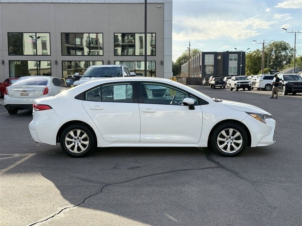Used 2021 Toyota Corolla LE FWD image 8