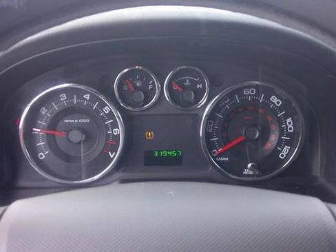 Used 2009 Ford Edge SE image 6