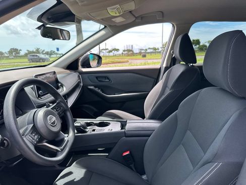 Used 2023 Nissan Rogue S FWD image 13