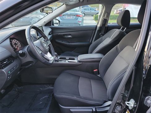 Used 2021 Nissan Sentra SV image 12