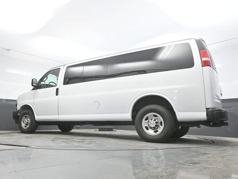 Used 2024 Chevrolet Express 3500 LS RWD image 39