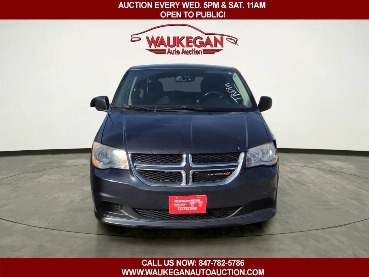 Used 2013 Dodge Grand Caravan SE FWD image 2