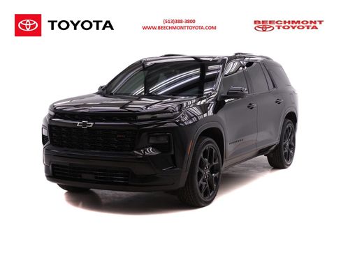 Used 2024 Chevrolet Traverse RS image 1