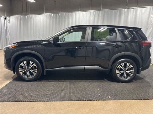 Used 2023 Nissan Rogue SV image 12