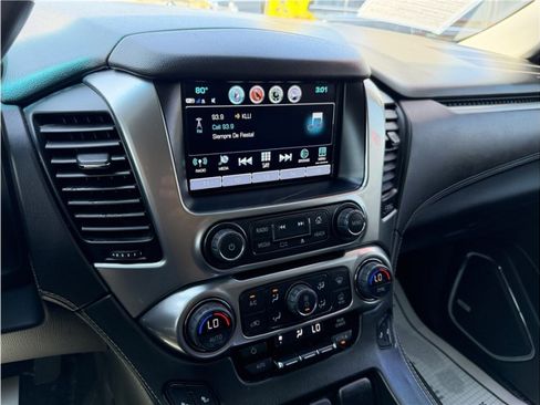 Used 2020 Chevrolet Suburban LT w/ Max Trailering Package RWD image 46