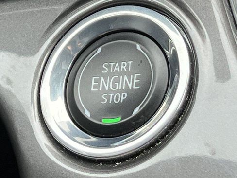 Used 2024 Chevrolet Trax ACTIV w/ Sunroof Package FWD image 28