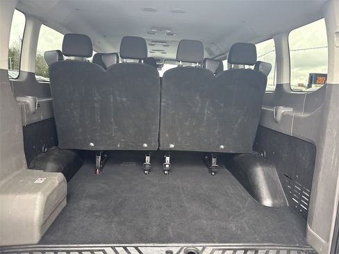 Used 2023 Ford Transit 350 XLT image 23