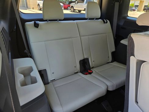 Used 2024 Hyundai Santa Fe SEL FWD image 29