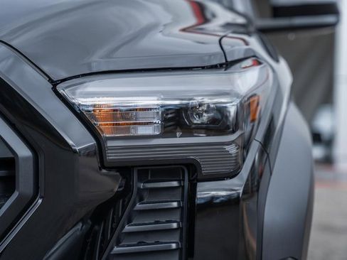 New 2026 Toyota Tacoma TRD Off-Road image 11