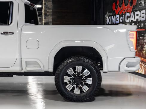 Used 2025 GMC Sierra 2500 Denali image 16