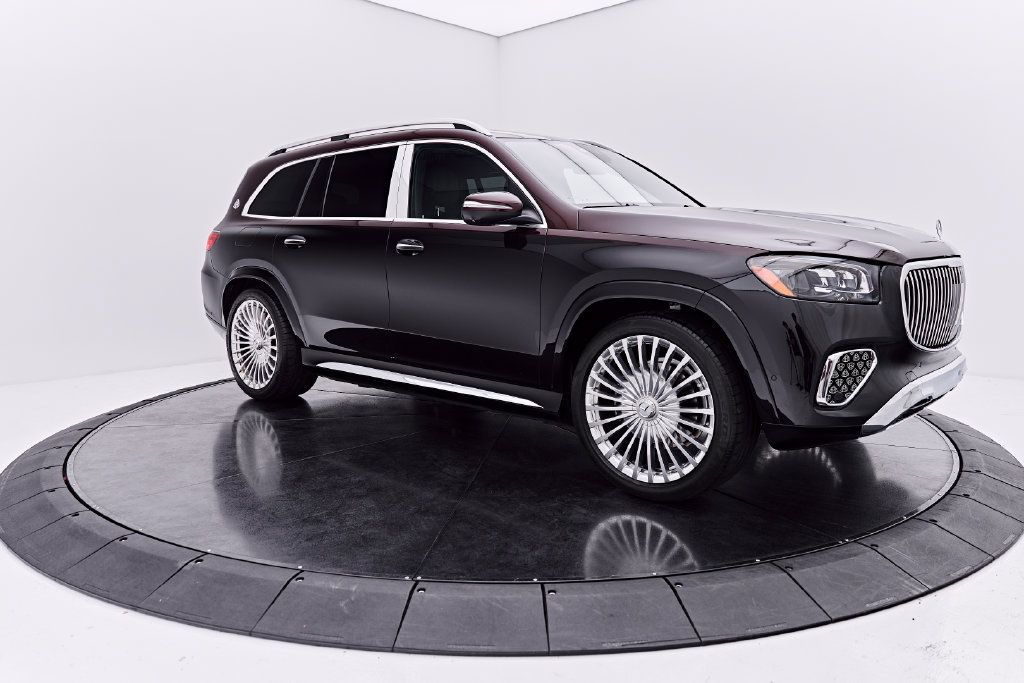 Used 2024 Mercedes-Benz Maybach GLS 600 4MATIC image 14