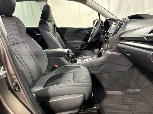 Used 2023 Subaru Forester Premium image 30